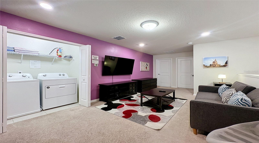 DAVENPORT, Florida 33897, 5 Bedrooms Bedrooms, ,4 BathroomsBathrooms,Residential,For Sale,JETTY,0,MFRS5153203