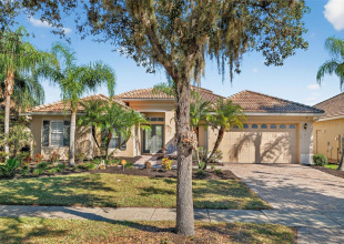 KISSIMMEE, Florida 34746, 5 Bedrooms Bedrooms, ,4 BathroomsBathrooms,Residential,For Sale,EAGLE ISLE,0,MFRO6319108