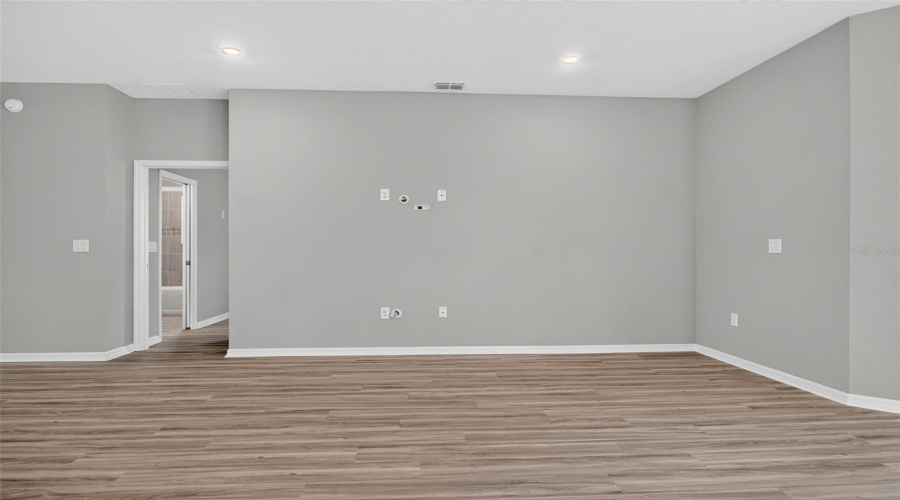 DAVENPORT, Florida 33837, 3 Bedrooms Bedrooms, ,2 BathroomsBathrooms,Residential,For Sale,ORCHID,0,MFRS5154891