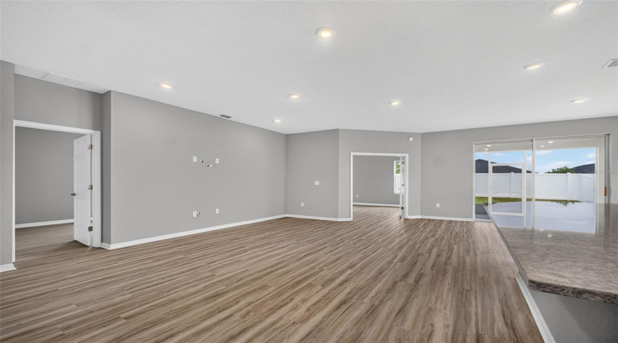 DAVENPORT, Florida 33837, 3 Bedrooms Bedrooms, ,2 BathroomsBathrooms,Residential,For Sale,ORCHID,0,MFRS5154891