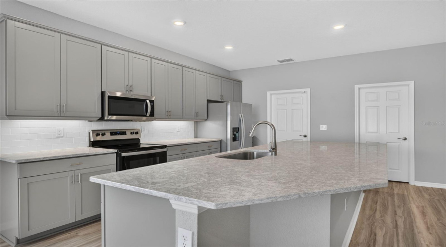DAVENPORT, Florida 33837, 3 Bedrooms Bedrooms, ,2 BathroomsBathrooms,Residential,For Sale,ORCHID,0,MFRS5154891