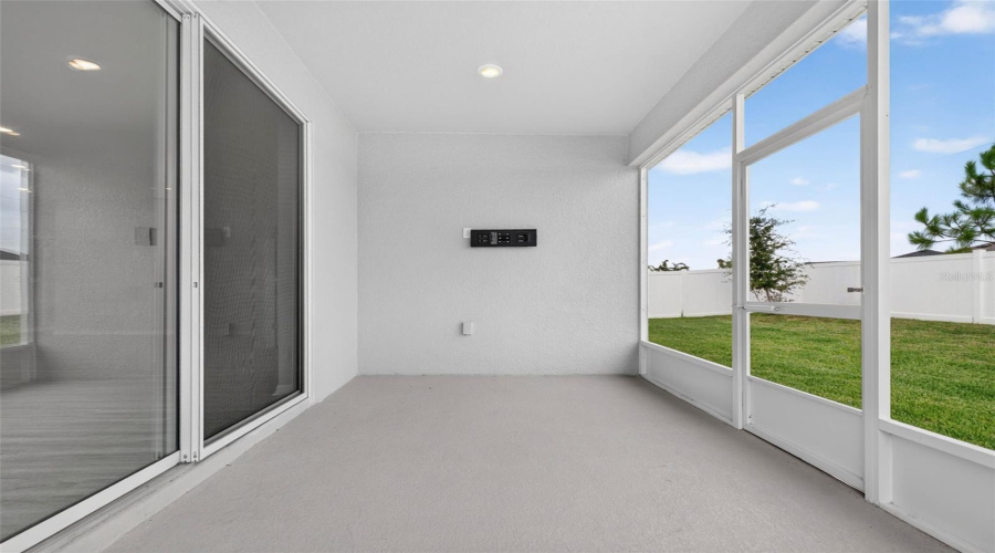 DAVENPORT, Florida 33837, 3 Bedrooms Bedrooms, ,2 BathroomsBathrooms,Residential,For Sale,ORCHID,0,MFRS5154891