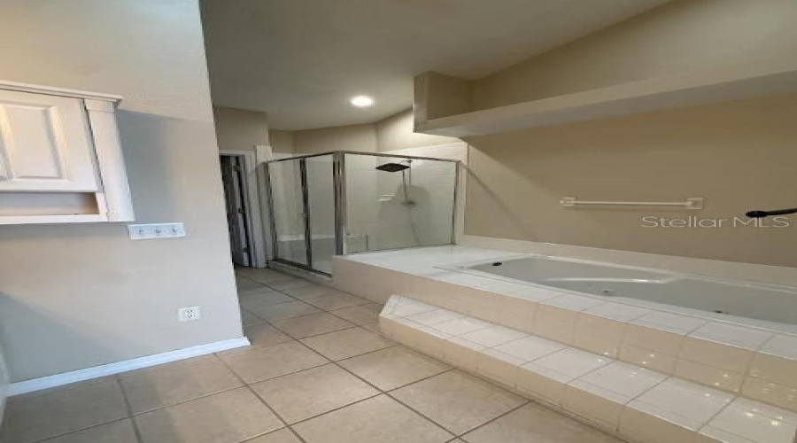 DAVENPORT, Florida 33897, 3 Bedrooms Bedrooms, ,3 BathroomsBathrooms,Residential,For Sale,MANGO,0,MFRO6433193