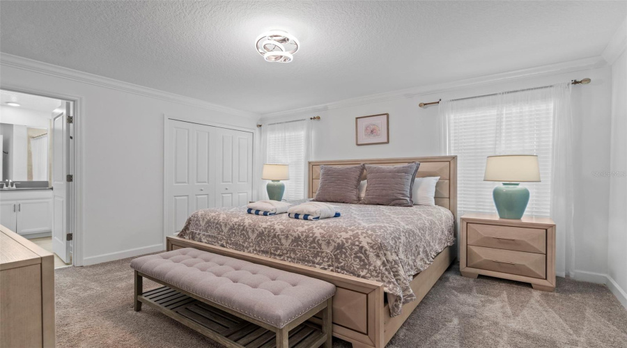 DAVENPORT, Florida 33896, 4 Bedrooms Bedrooms, ,3 BathroomsBathrooms,Residential,For Sale,KINGSBARN,0,MFRO6434200