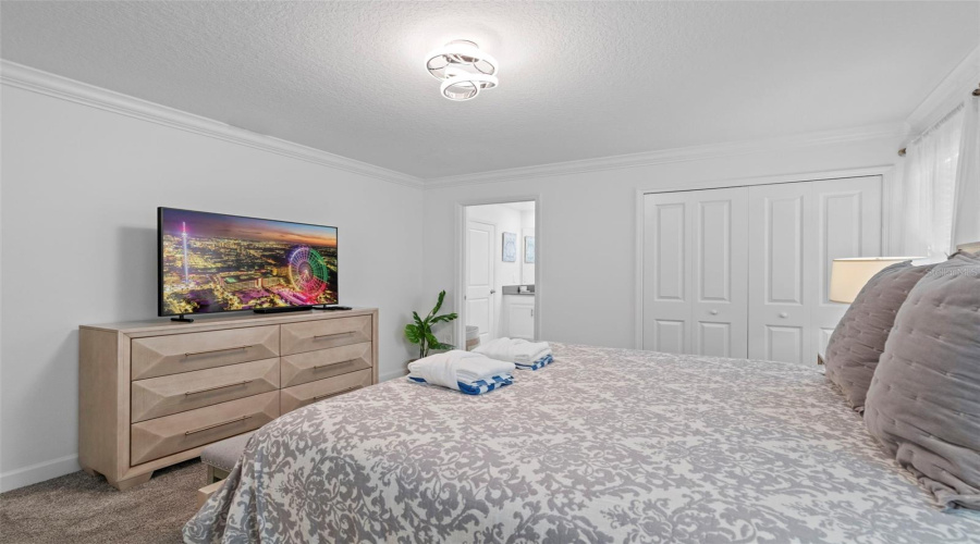DAVENPORT, Florida 33896, 4 Bedrooms Bedrooms, ,3 BathroomsBathrooms,Residential,For Sale,KINGSBARN,0,MFRO6434200