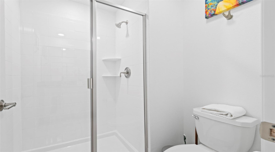 DAVENPORT, Florida 33896, 4 Bedrooms Bedrooms, ,3 BathroomsBathrooms,Residential,For Sale,KINGSBARN,0,MFRO6434200