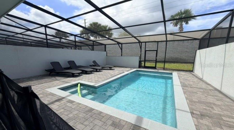 DAVENPORT, Florida 33897, 3 Bedrooms Bedrooms, ,4 BathroomsBathrooms,Residential,For Sale,JETTY,0,MFRO6434138