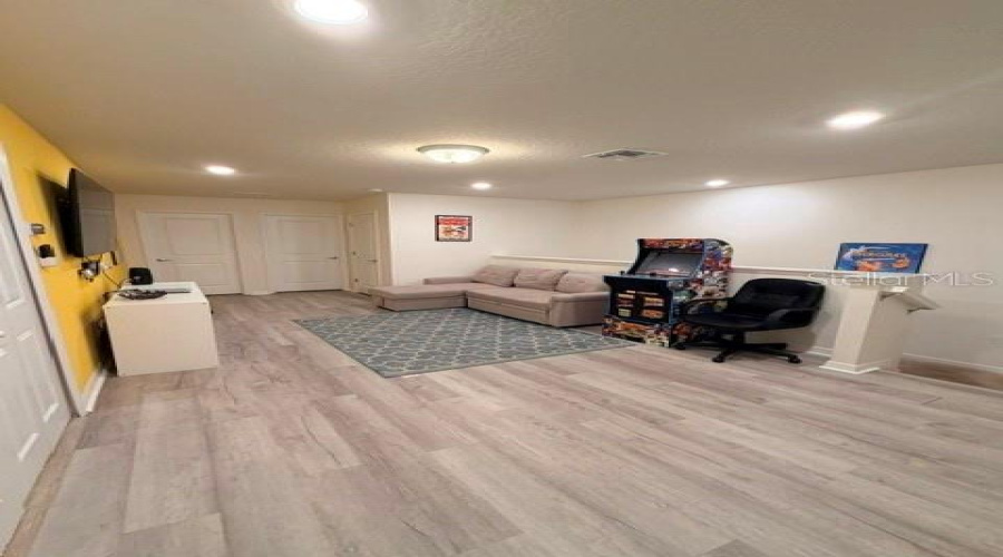 DAVENPORT, Florida 33897, 3 Bedrooms Bedrooms, ,4 BathroomsBathrooms,Residential,For Sale,JETTY,0,MFRO6434138