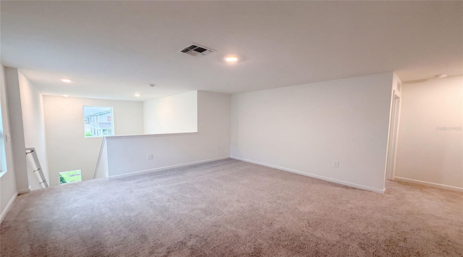 DAVENPORT, Florida 33837, 5 Bedrooms Bedrooms, ,2 BathroomsBathrooms,Residential,For Sale,MEADOW WALK,0,MFRO6434245