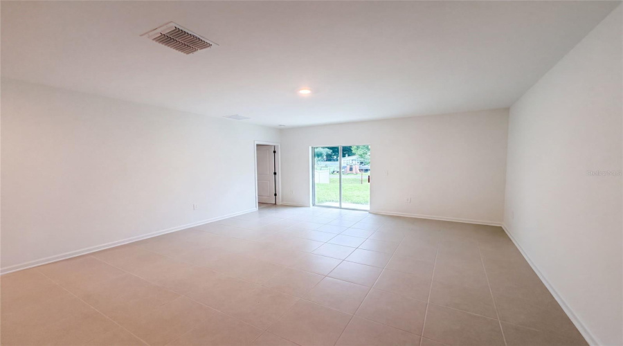 DAVENPORT, Florida 33837, 5 Bedrooms Bedrooms, ,2 BathroomsBathrooms,Residential,For Sale,MEADOW WALK,0,MFRO6434245