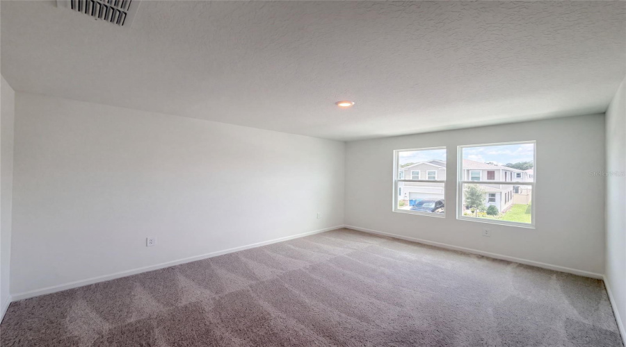 DAVENPORT, Florida 33837, 6 Bedrooms Bedrooms, ,3 BathroomsBathrooms,Residential,For Sale,RIVER BEACON,0,MFRO6434240