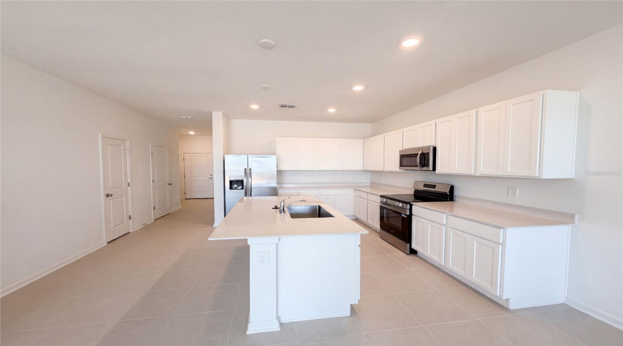 DAVENPORT, Florida 33837, 3 Bedrooms Bedrooms, ,2 BathroomsBathrooms,Residential,For Sale,KURTZ,0,MFRO6434254