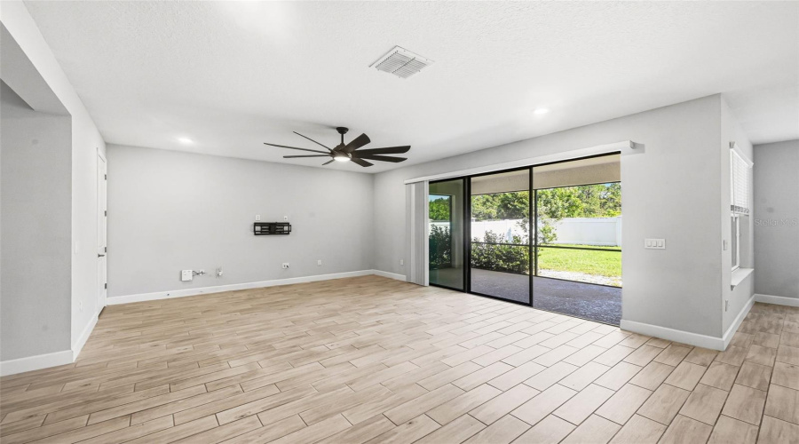 KISSIMMEE, Florida 34746, 4 Bedrooms Bedrooms, ,3 BathroomsBathrooms,Residential,For Sale,AGOSTINO,0,MFRS5155606