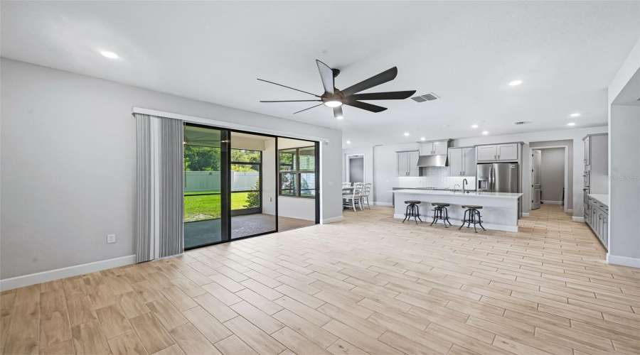 KISSIMMEE, Florida 34746, 4 Bedrooms Bedrooms, ,3 BathroomsBathrooms,Residential,For Sale,AGOSTINO,0,MFRS5155606
