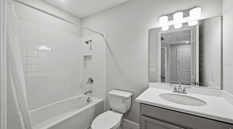 KISSIMMEE, Florida 34746, 4 Bedrooms Bedrooms, ,3 BathroomsBathrooms,Residential,For Sale,AGOSTINO,0,MFRS5155606