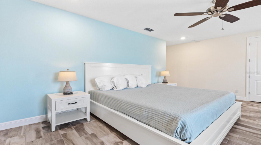 KISSIMMEE, Florida 34747, 4 Bedrooms Bedrooms, ,3 BathroomsBathrooms,Residential,For Sale,SURF,0,MFRO6434314