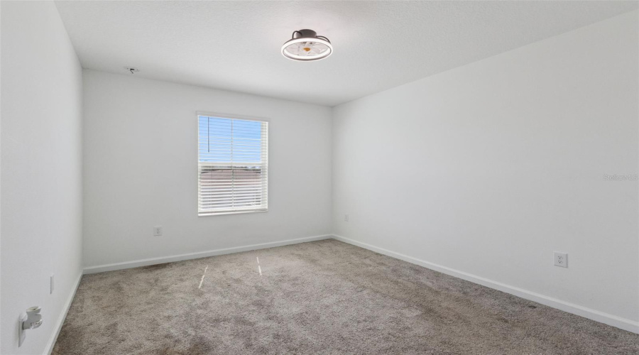DAVENPORT, Florida 33837, 4 Bedrooms Bedrooms, ,2 BathroomsBathrooms,Residential,For Sale,LOCH,0,MFRS5155811