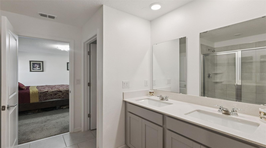 DAVENPORT, Florida 33837, 4 Bedrooms Bedrooms, ,2 BathroomsBathrooms,Residential,For Sale,LOCH,0,MFRS5155811