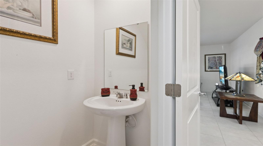 DAVENPORT, Florida 33837, 4 Bedrooms Bedrooms, ,2 BathroomsBathrooms,Residential,For Sale,LOCH,0,MFRS5155811