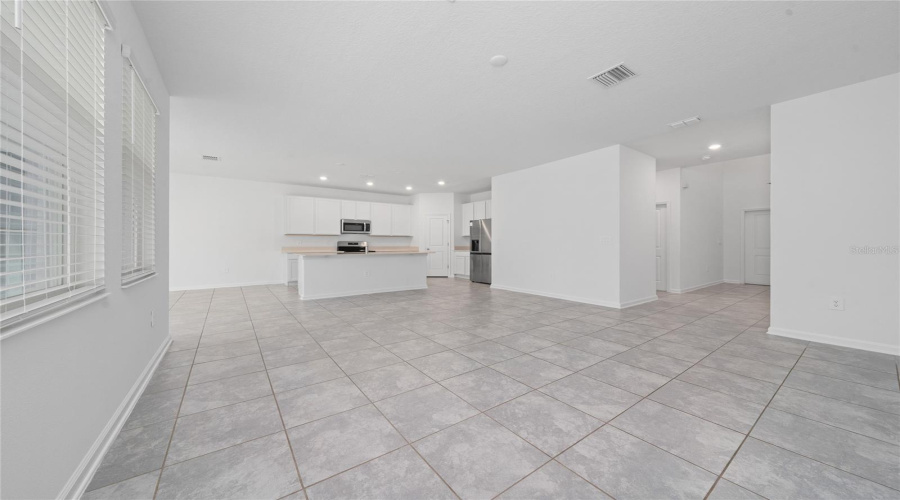 KISSIMMEE, Florida 34746, 4 Bedrooms Bedrooms, ,2 BathroomsBathrooms,Residential,For Sale,TWISTED TWIG,0,MFRS5155807