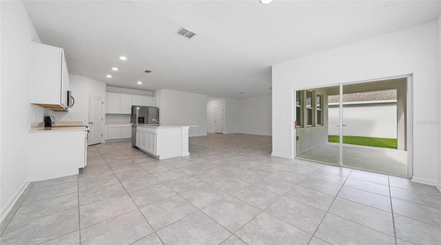 KISSIMMEE, Florida 34746, 4 Bedrooms Bedrooms, ,2 BathroomsBathrooms,Residential,For Sale,TWISTED TWIG,0,MFRS5155807