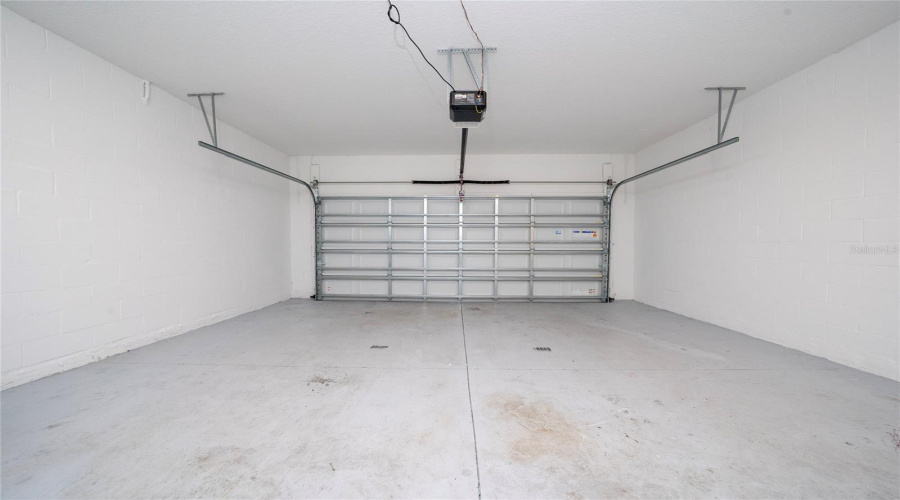 KISSIMMEE, Florida 34746, 4 Bedrooms Bedrooms, ,2 BathroomsBathrooms,Residential,For Sale,TWISTED TWIG,0,MFRS5155807