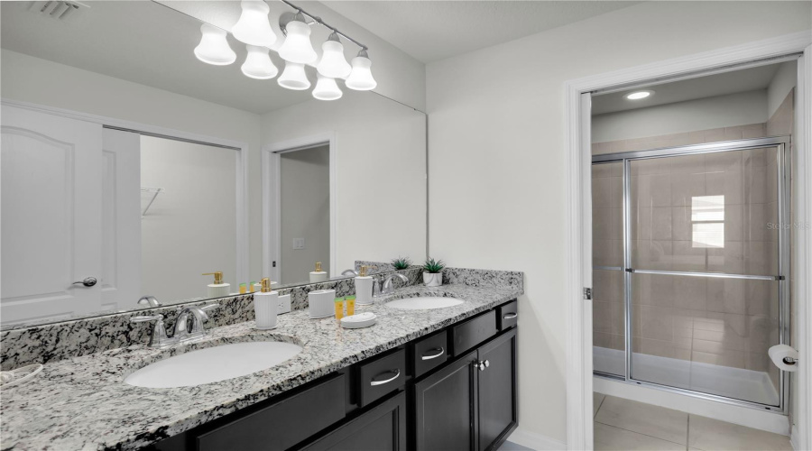KISSIMMEE, Florida 34747, 5 Bedrooms Bedrooms, ,4 BathroomsBathrooms,Residential,For Sale,SYDNEY,0,MFRO6434299