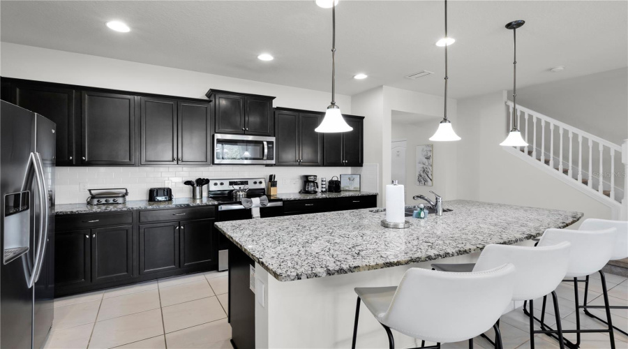 KISSIMMEE, Florida 34747, 5 Bedrooms Bedrooms, ,4 BathroomsBathrooms,Residential,For Sale,SYDNEY,0,MFRO6434299