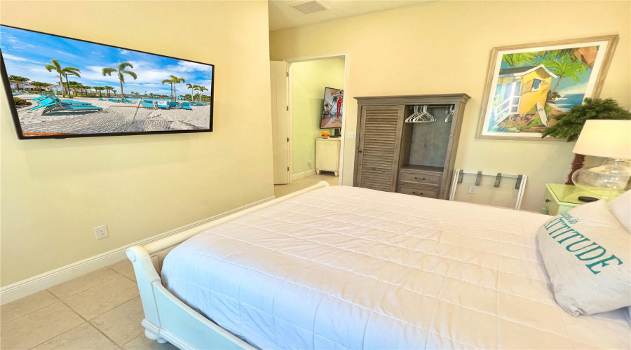 KISSIMMEE, Florida 34747, 4 Bedrooms Bedrooms, ,3 BathroomsBathrooms,Residential,For Sale,SURF,0,MFRO6434257