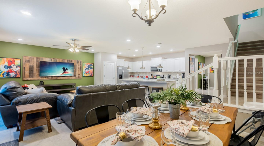 DAVENPORT, Florida 33837, 5 Bedrooms Bedrooms, ,4 BathroomsBathrooms,Residential,For Sale,OAK SPRING,0,MFRO6428865