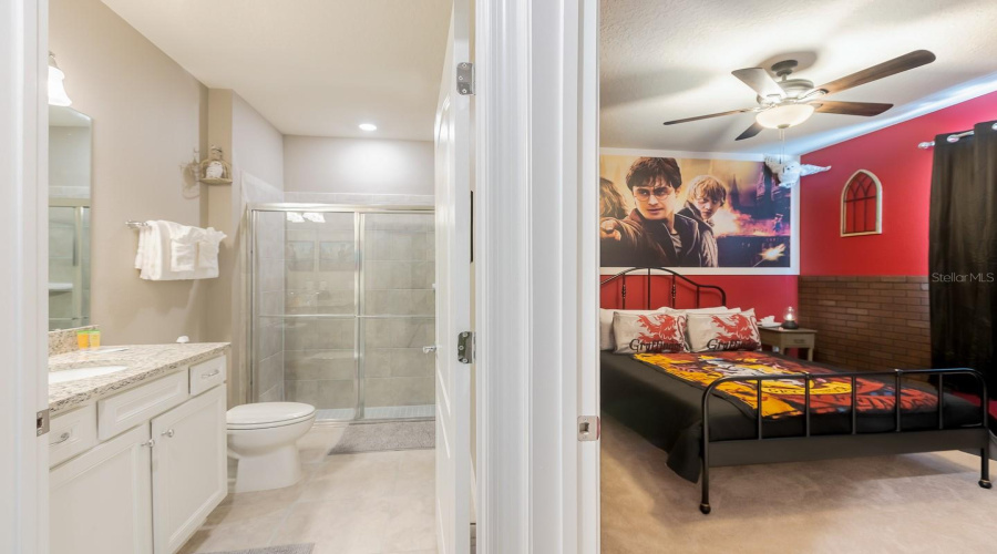 DAVENPORT, Florida 33837, 5 Bedrooms Bedrooms, ,4 BathroomsBathrooms,Residential,For Sale,OAK SPRING,0,MFRO6428865