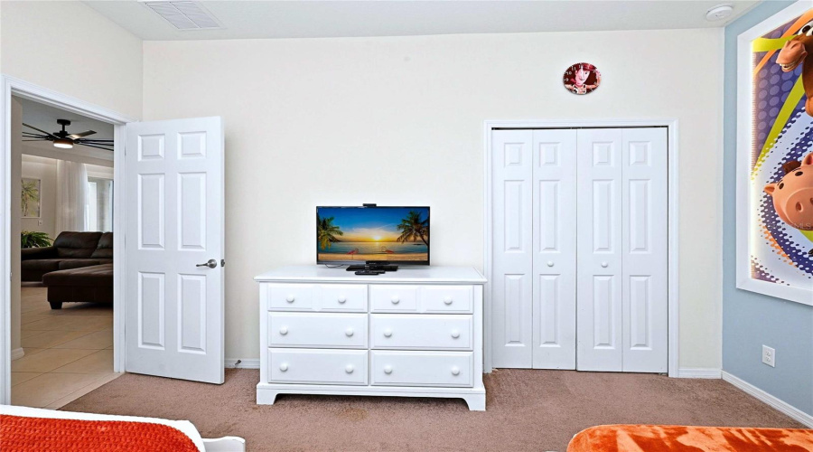 Davenport, Florida 33837, 6 Bedroom Bedrooms, ,5 Bathroombathrooms,Residential,For Sale,Oakrise,0,Mfro6434411
