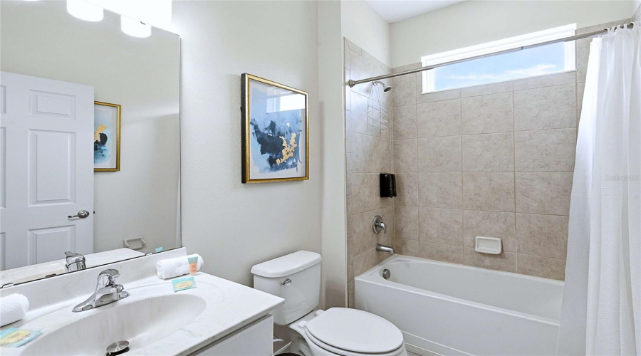 Davenport, Florida 33837, 6 Bedroom Bedrooms, ,5 Bathroombathrooms,Residential,For Sale,Oakrise,0,Mfro6434411