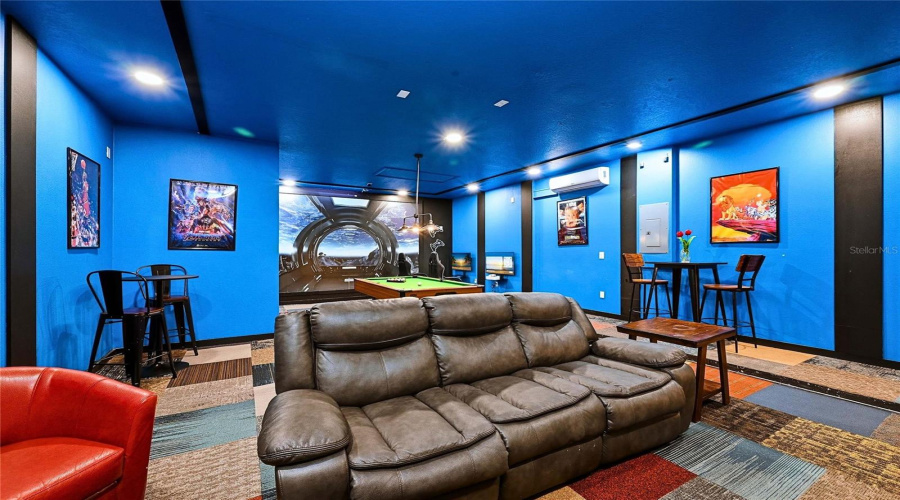 Davenport, Florida 33837, 6 Bedroom Bedrooms, ,5 Bathroombathrooms,Residential,For Sale,Oakrise,0,Mfro6434411