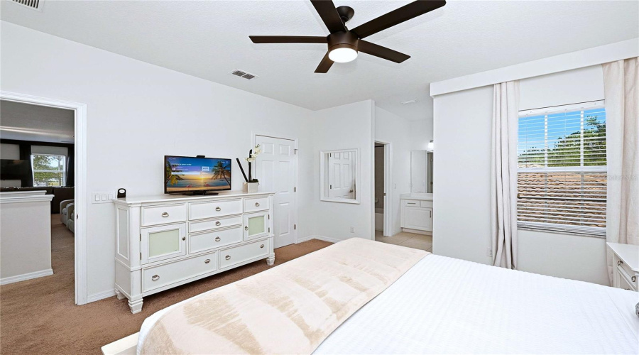 Davenport, Florida 33837, 6 Bedroom Bedrooms, ,5 Bathroombathrooms,Residential,For Sale,Oakrise,0,Mfro6434411