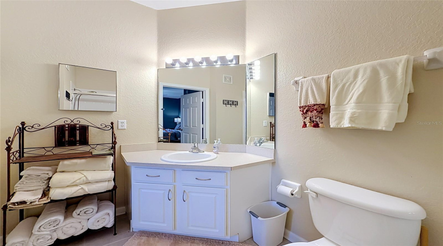 KISSIMMEE, Florida 34747, 3 Bedrooms Bedrooms, ,2 BathroomsBathrooms,Residential,For Sale,ALMATON,0,MFRG5116409