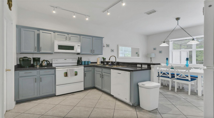 DAVENPORT, Florida 33896, 4 Bedrooms Bedrooms, ,3 BathroomsBathrooms,Residential,For Sale,HAMMOCK,0,MFRO6410789