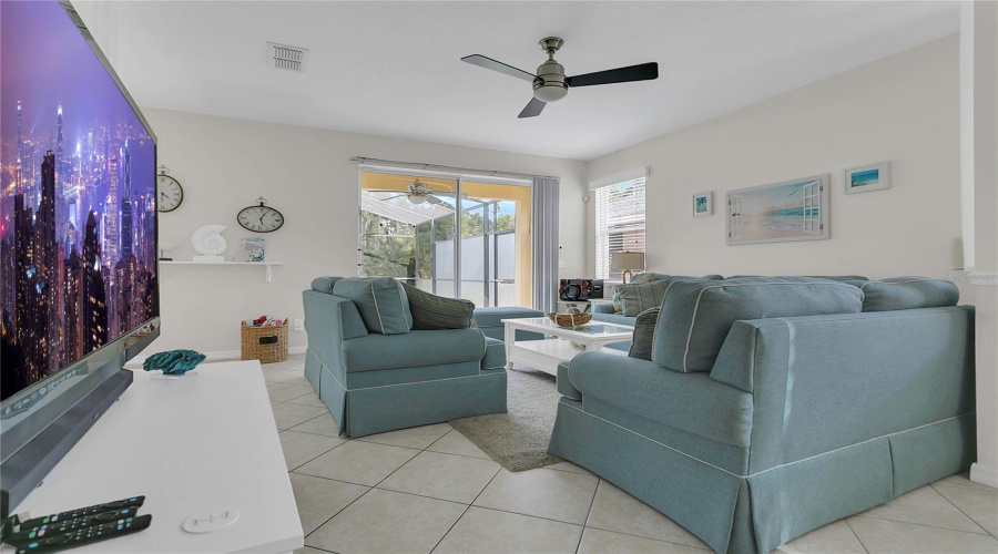 DAVENPORT, Florida 33896, 4 Bedrooms Bedrooms, ,3 BathroomsBathrooms,Residential,For Sale,HAMMOCK,0,MFRO6410789