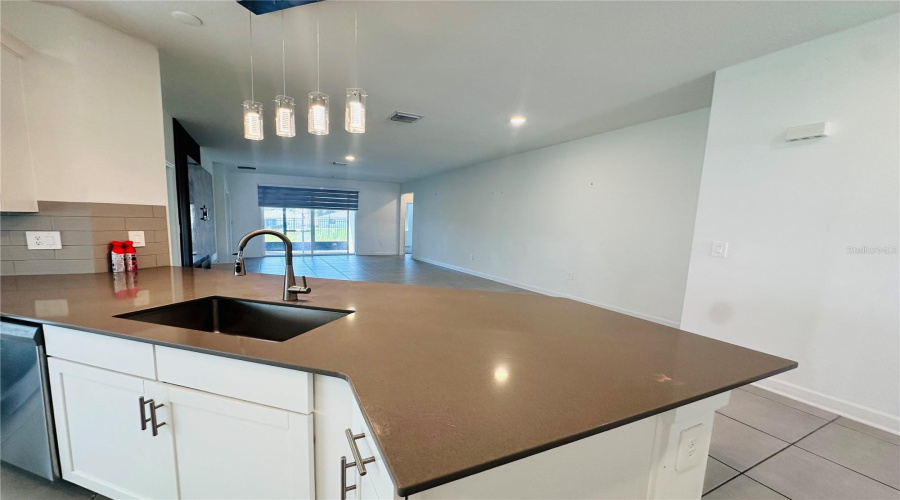 DAVENPORT, Florida 33837, 4 Bedrooms Bedrooms, ,3 BathroomsBathrooms,Residential,For Sale,WANDSWORTH,0,MFRS5155824