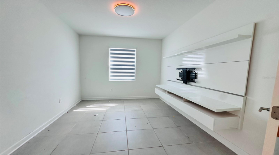 DAVENPORT, Florida 33837, 4 Bedrooms Bedrooms, ,3 BathroomsBathrooms,Residential,For Sale,WANDSWORTH,0,MFRS5155824
