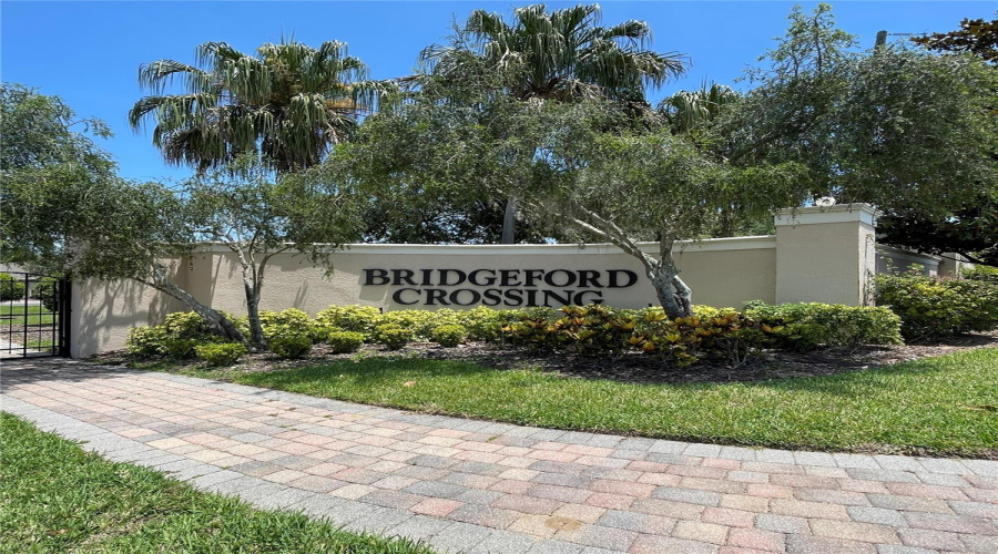 DAVENPORT, Florida 33837, 5 Bedrooms Bedrooms, ,4 BathroomsBathrooms,Residential,For Sale,BRIDGEFORD CROSSING,0,MFRO6414098