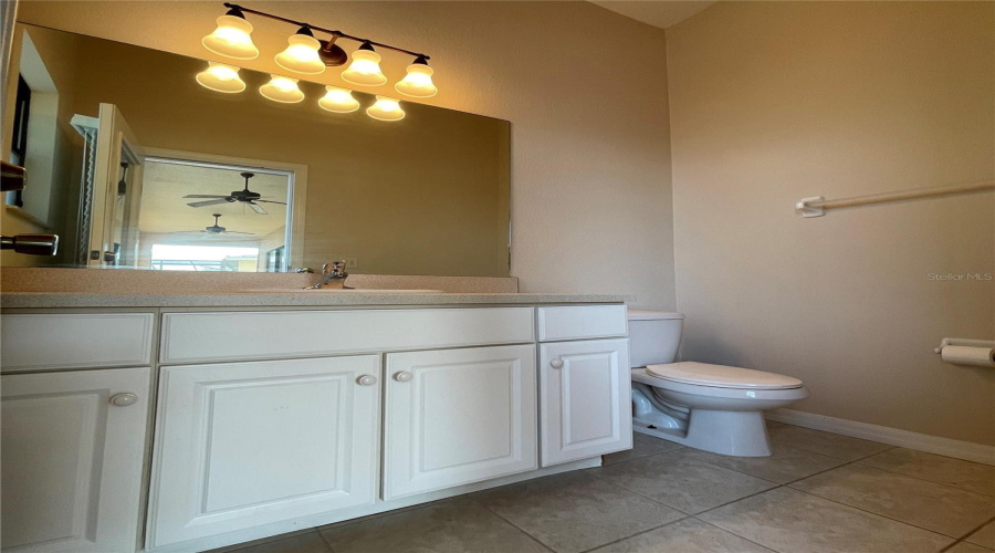 DAVENPORT, Florida 33837, 5 Bedrooms Bedrooms, ,4 BathroomsBathrooms,Residential,For Sale,BRIDGEFORD CROSSING,0,MFRO6414098