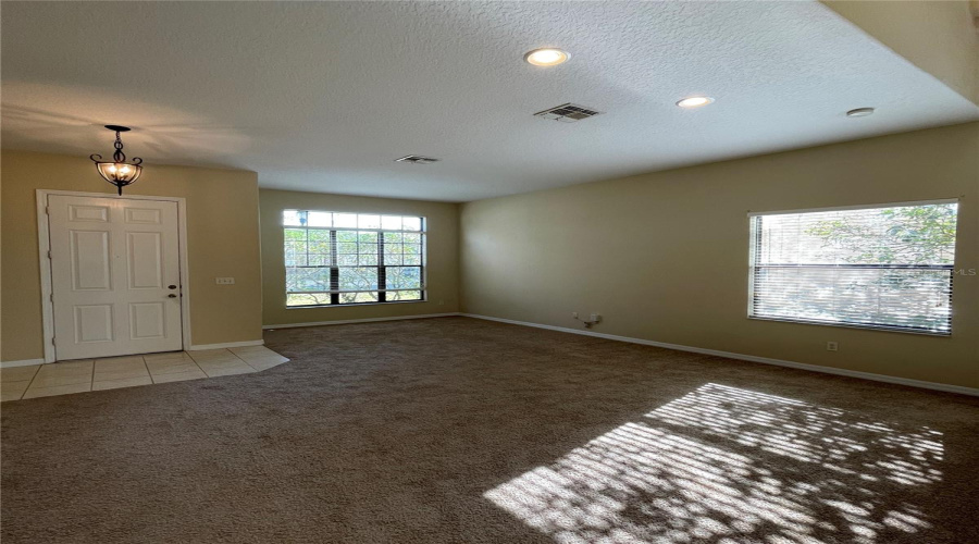 DAVENPORT, Florida 33837, 5 Bedrooms Bedrooms, ,4 BathroomsBathrooms,Residential,For Sale,BRIDGEFORD CROSSING,0,MFRO6414098