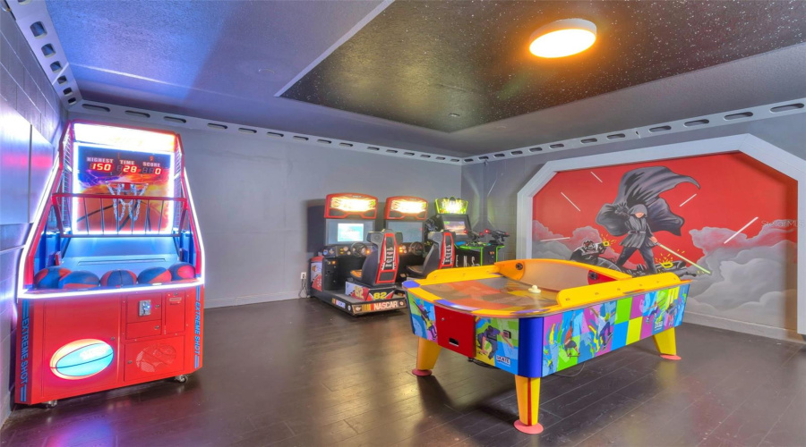 KISSIMMEE, Florida 34747, 11 Bedrooms Bedrooms, ,10 BathroomsBathrooms,Residential,For Sale,WILMINGTON,0,MFRO6433708