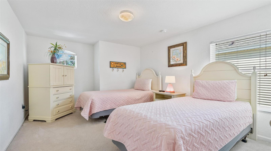 KISSIMMEE, Florida 34747, 5 Bedrooms Bedrooms, ,5 BathroomsBathrooms,Residential,For Sale,BASNETT,0,MFRO6434446