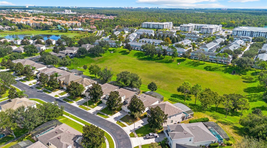 KISSIMMEE, Florida 34747, 5 Bedrooms Bedrooms, ,5 BathroomsBathrooms,Residential,For Sale,BASNETT,0,MFRO6434446