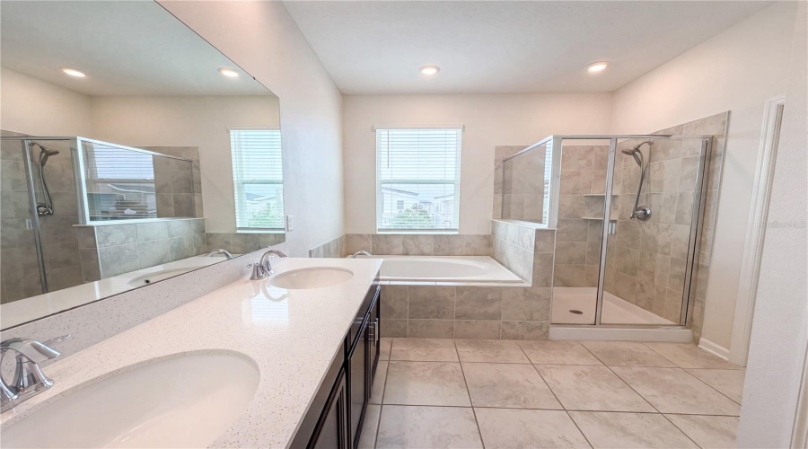 DAVENPORT, Florida 33896, 3 Bedrooms Bedrooms, ,2 BathroomsBathrooms,Residential,For Sale,SPLASH SHOT,0,MFRO6429421