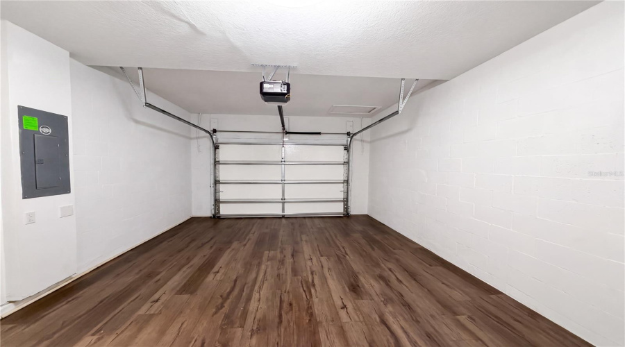 DAVENPORT, Florida 33896, 3 Bedrooms Bedrooms, ,2 BathroomsBathrooms,Residential,For Sale,SPLASH SHOT,0,MFRO6429421