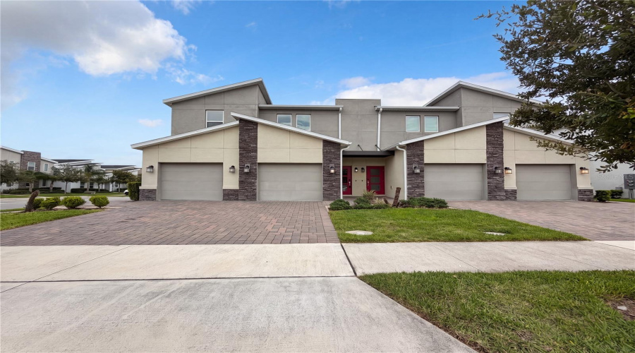 DAVENPORT, Florida 33896, 3 Bedrooms Bedrooms, ,2 BathroomsBathrooms,Residential,For Sale,SPLASH SHOT,0,MFRO6429421
