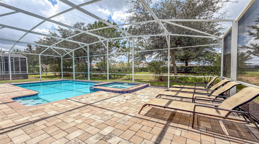 DAVENPORT, Florida 33896, 9 Bedrooms Bedrooms, ,5 BathroomsBathrooms,Residential,For Sale,MAIDSTONE,0,MFRL4964137